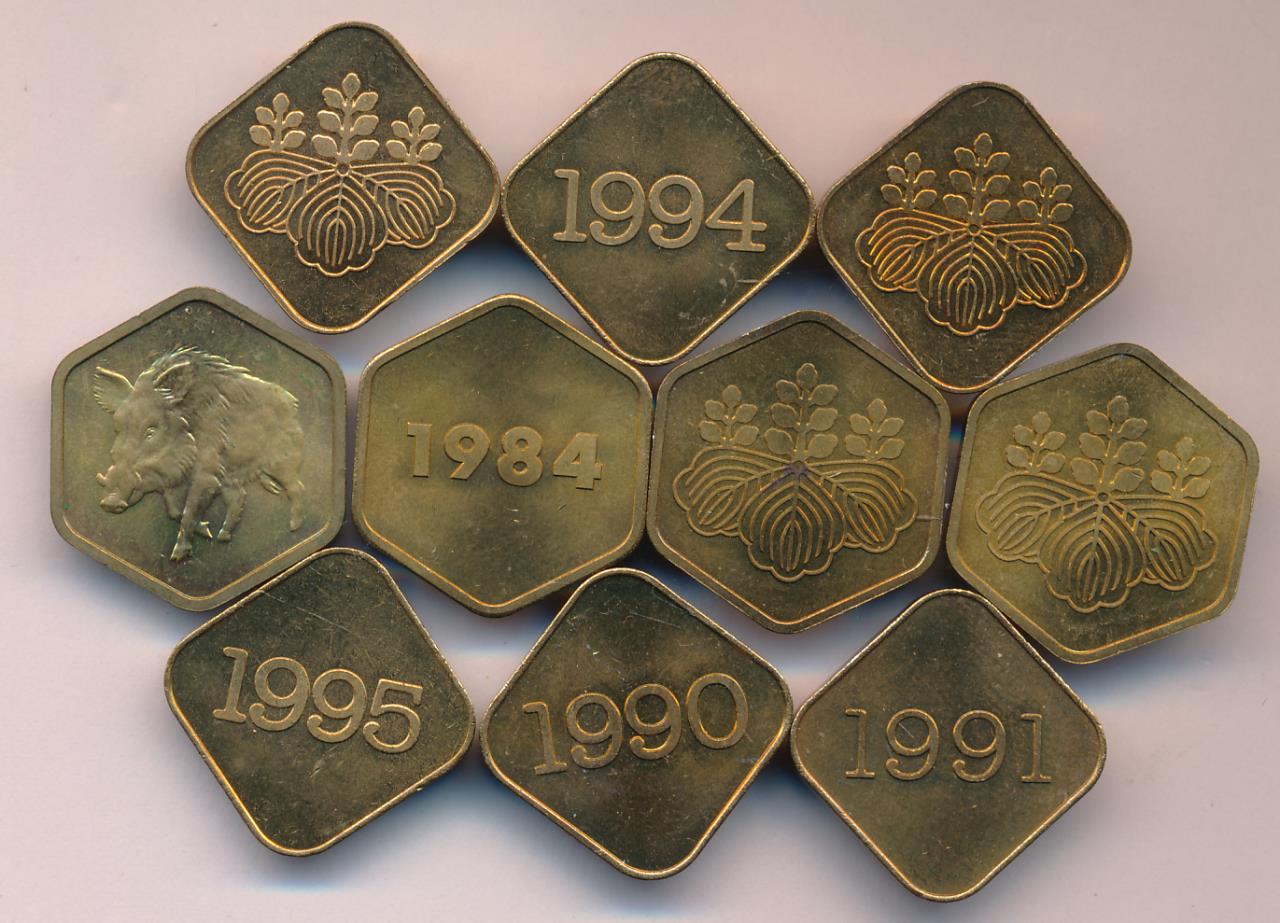 металлические деньги. восьмерка монет. монетный самый лучший. санкт-петербургский монетный двор гознака. нумизматы коллекционеры монет.