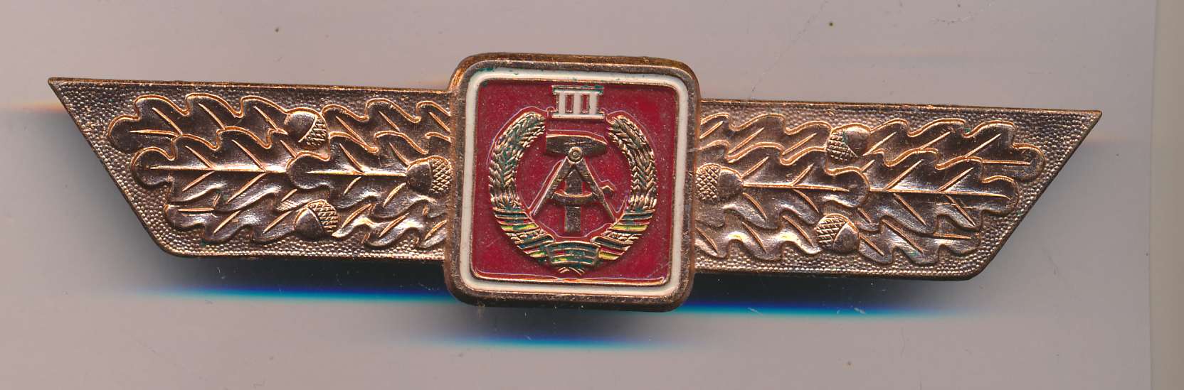 Знак ГДР.